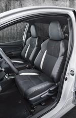 Toyota Yaris Hybrid GR Sport 2018 года (EU)